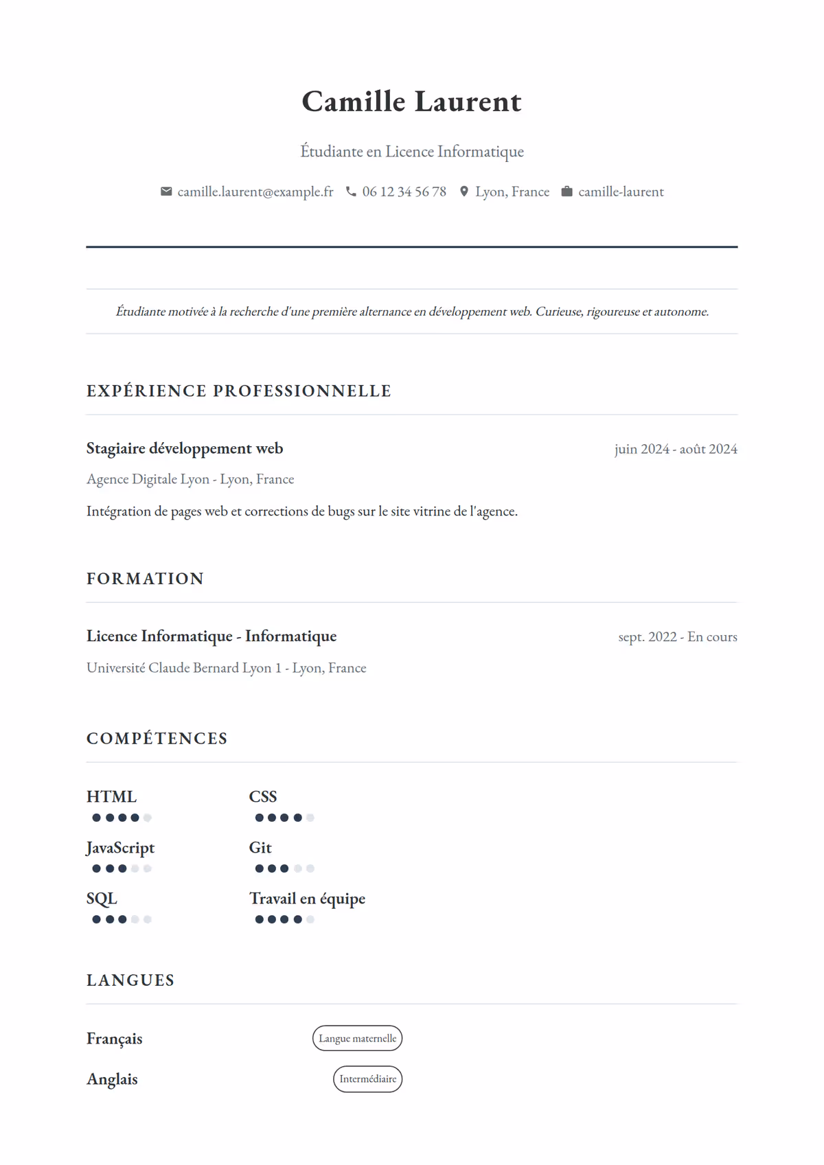 Aperçu d’un CV d’étudiant d’une page A4, créé avec le CV Builder
